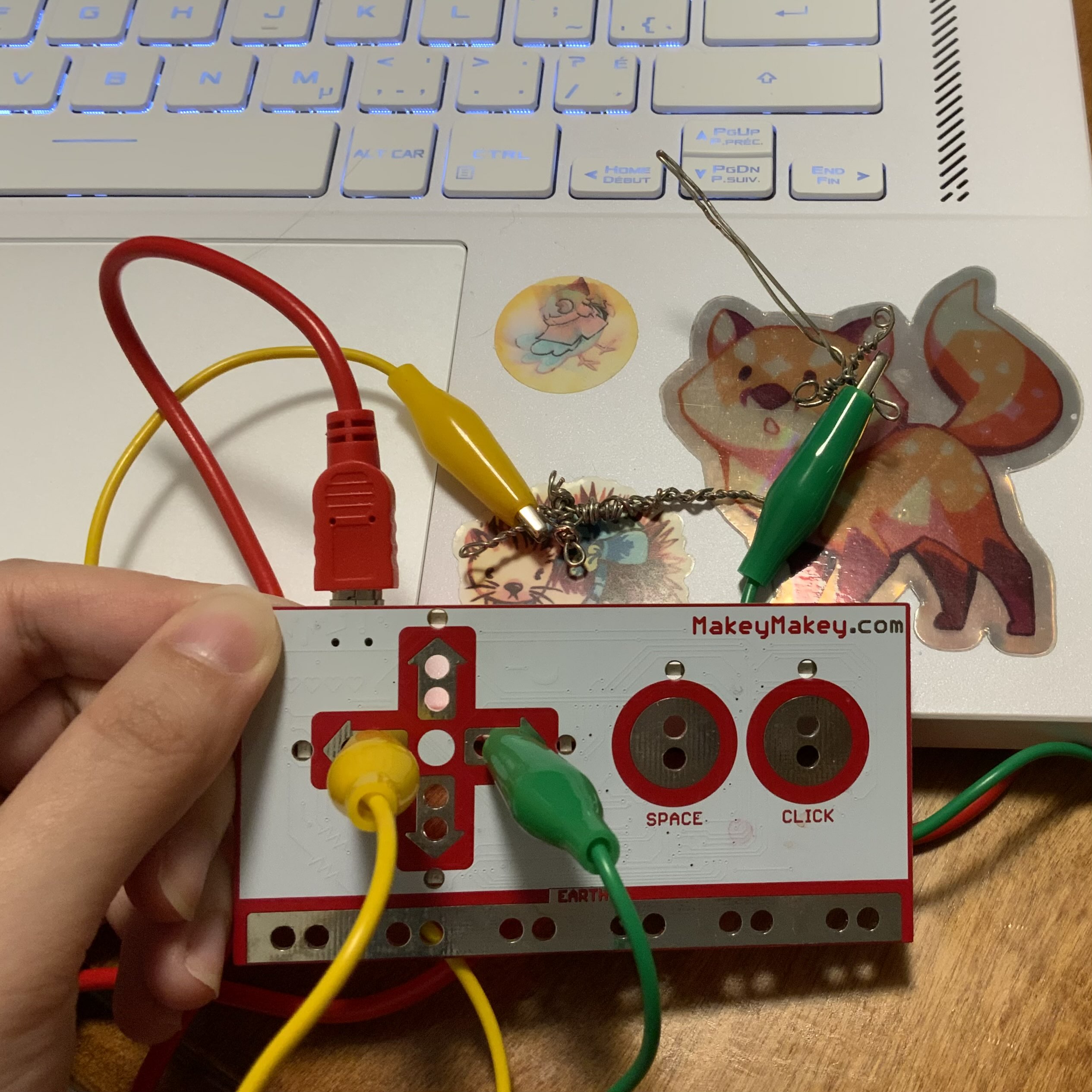 Hooking up two conductive wire swords